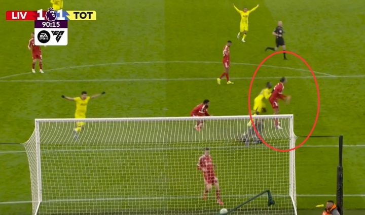 leyu-里沙利松无人盯防上演绝平，范戴克无奈甩手跺地